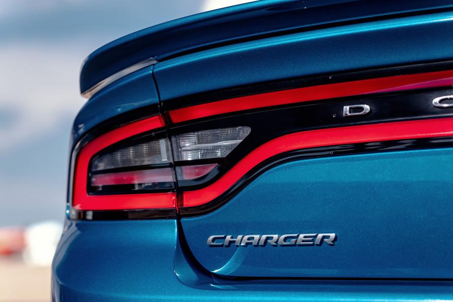 Детали экстерьера Dodge Charger SRT Hellcat Widebody 2019 года  (фото 48 из 93)